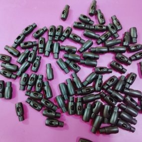 IMPORTED- CORD STOPPER-SINGLE HOLE-BLACK